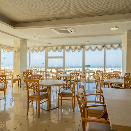Hotel Astor Ρίμινι Εξωτερικό φωτογραφία