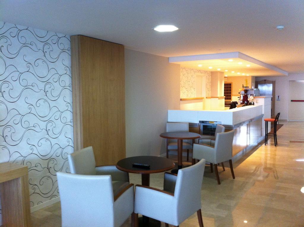 Hotel Astor Ρίμινι Εξωτερικό φωτογραφία