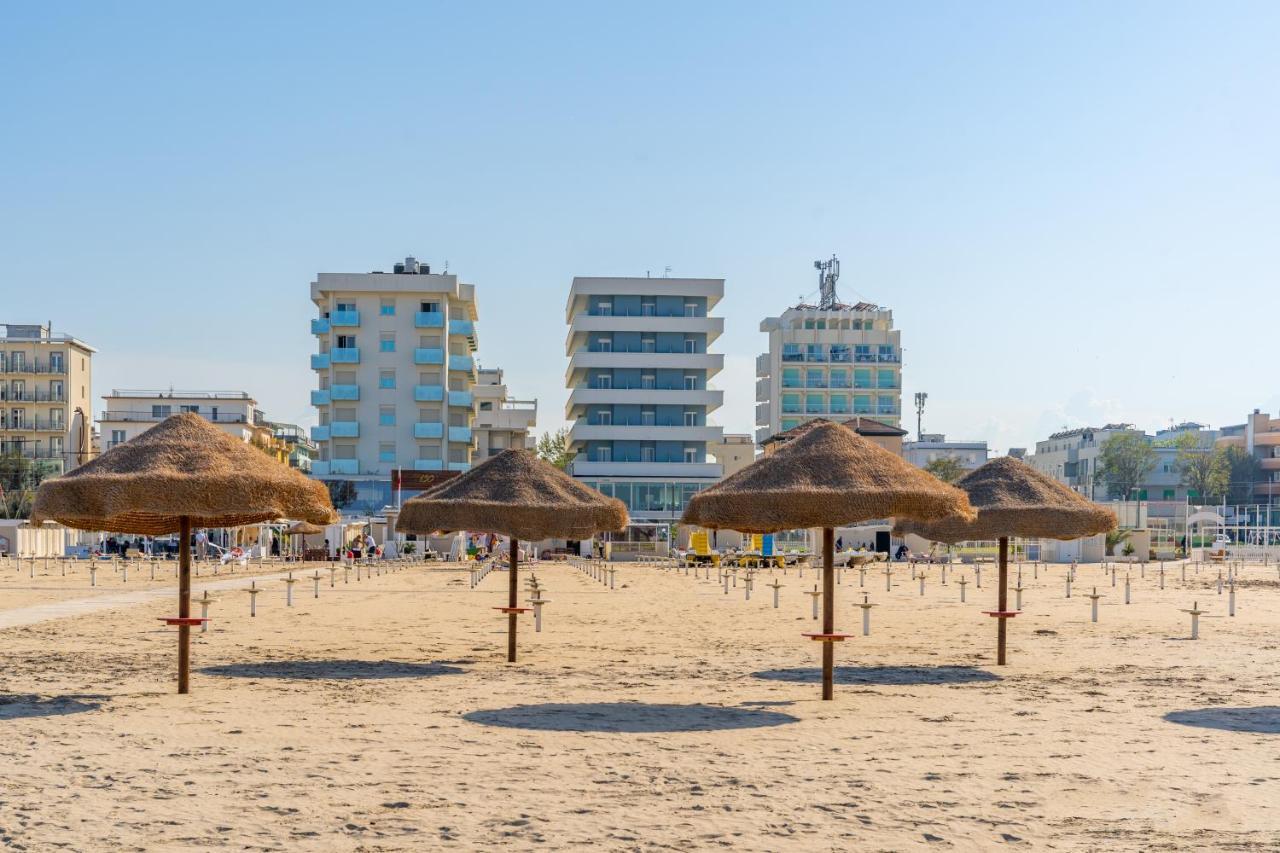 Hotel Astor Ρίμινι Εξωτερικό φωτογραφία