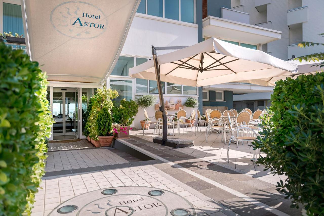 Hotel Astor Ρίμινι Εξωτερικό φωτογραφία